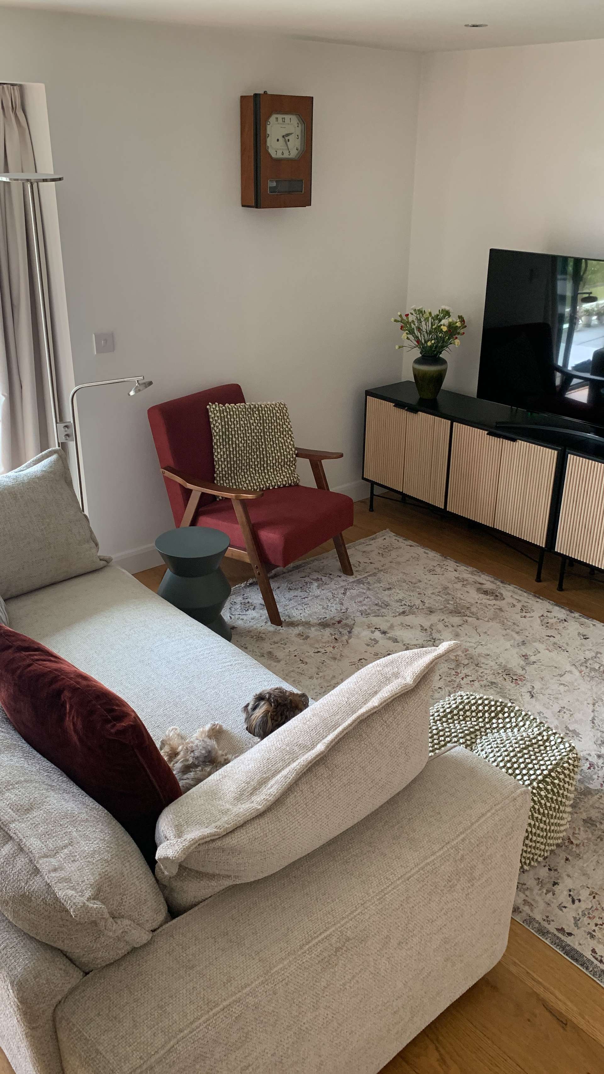 Interior with an accent retro chair